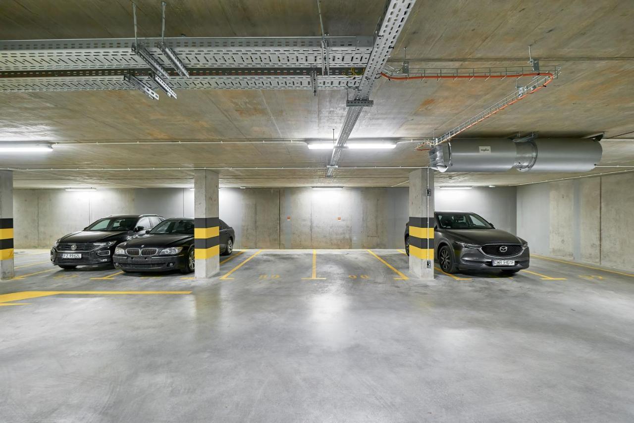 Exclusive Apartments Gwiazdzista With Free Garage Wroclaw By Noclegi Renters Exteriér fotografie
