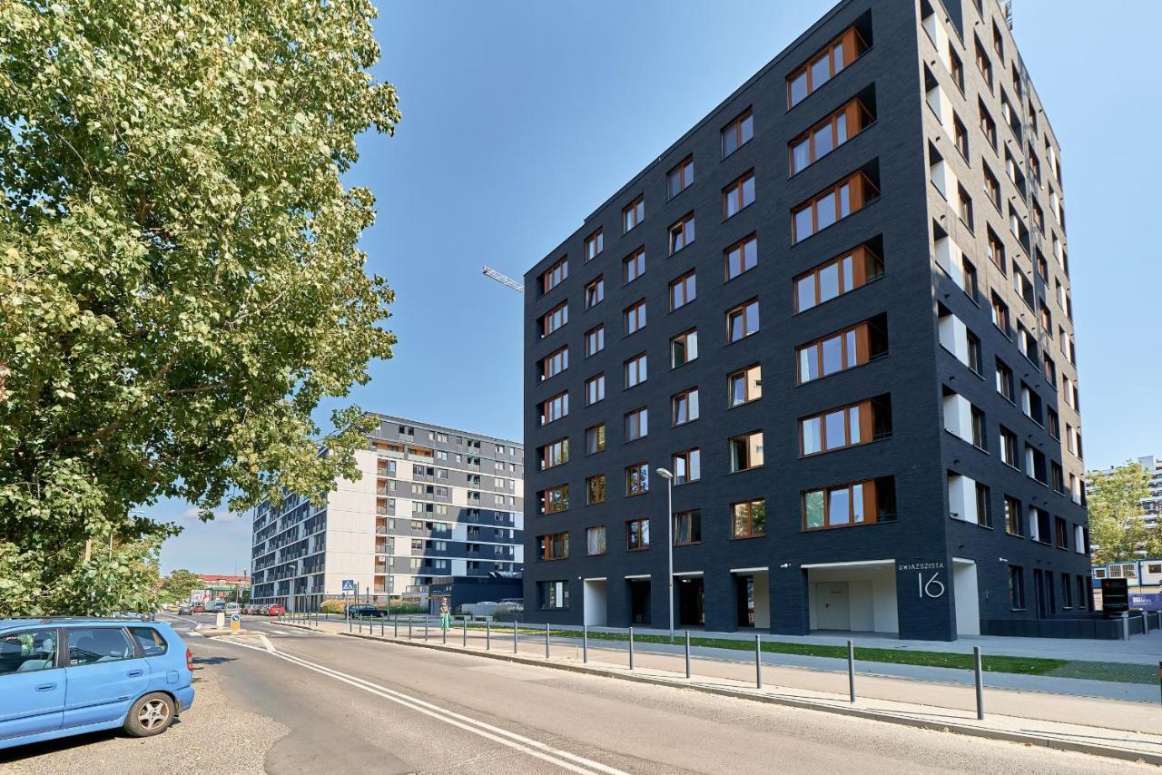 Exclusive Apartments Gwiazdzista With Free Garage Wroclaw By Noclegi Renters Exteriér fotografie
